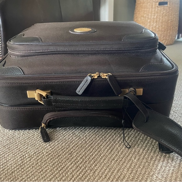 Brooks Brothers Rolling Travel Briefcase - Picture 4 of 6